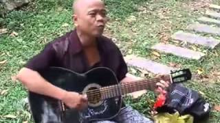 Video thumbnail of "Căn Nhà Ngoại Ô - Guitar Tùng Chùa"