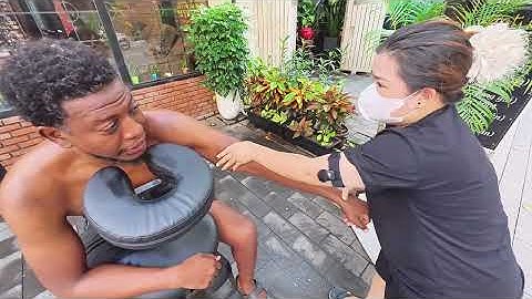 💆‍♂️ Vietnamese Street Side Back & Shoulder Massage – Pure Morning Relaxation – Da Nang 🇻🇳