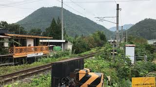 JR仙山線快速通過の様子 高瀬駅