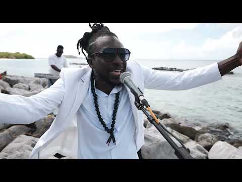 The Palm Tree Corner S4 EP 7: Luni Spark & Electrify - Good Vibes Alone