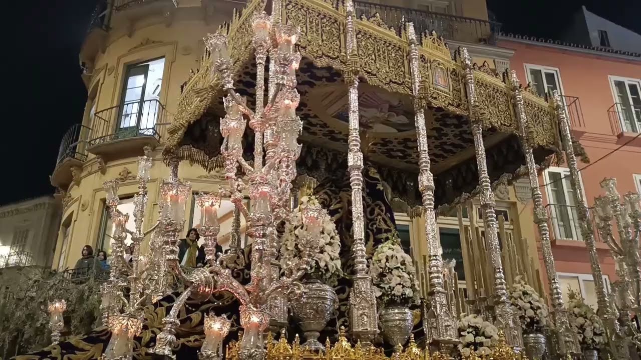 VIRGEN de GRACIA por la Plaza del Siglo - SIEMPRE MACARENA - BM Vera Cruz de Almogía.