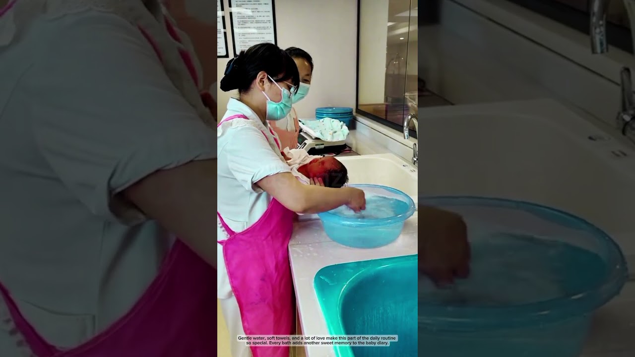 Baby’s Bath Time Bliss | Sweet Moments with Mom 💧🛁 