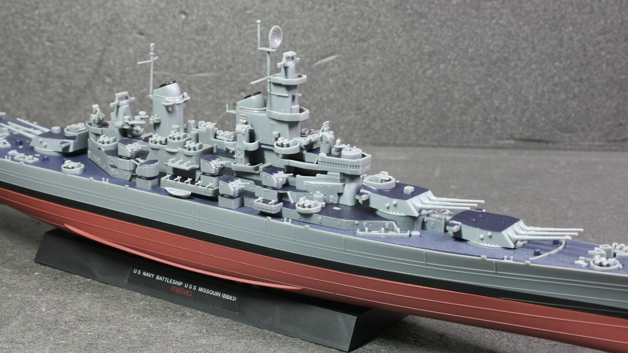 MENG 1/700 アメリカ海軍 戦艦 ミズーリ BB-63 プラモデル 未塗装