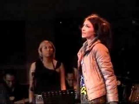 Marshanda sings Cinta Yang Kucari (Tompi)-Charisma