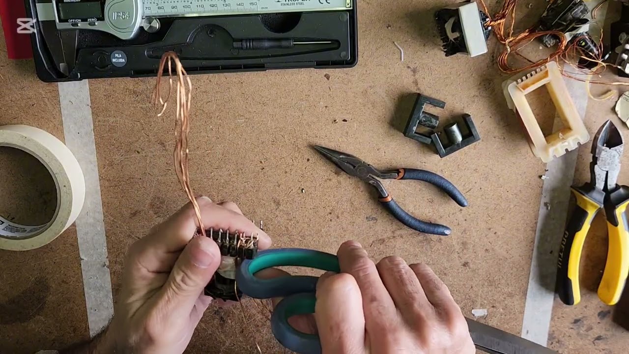 PARTE PRÁCTICA: BOBINADO DE TRANSFORMADOR DE FERRITA PARA INVERSOR DE 200 WATTS DE POTENCIA 