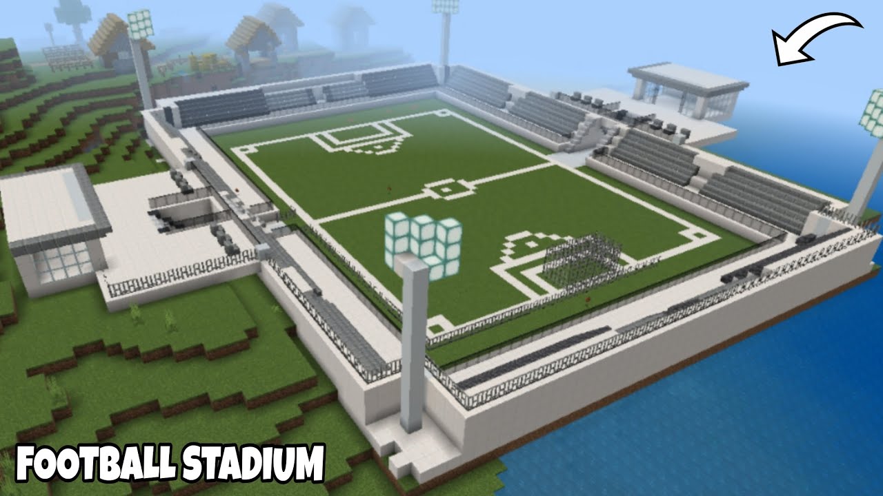 I BUILT A FOOTBALL STADIUM IN THE MINECRAFT GAME 😱🤷