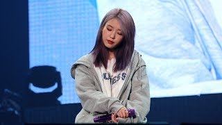 191103 아이유 광주 콘서트 직캠 - 마침표 (앵앵콜 마지막 곡)