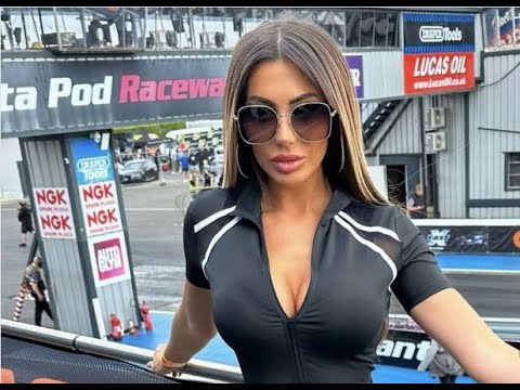 【クロエ・フェリー】ほぼ全裸の過激衣装   英セレブにネット驚愕   「足が可愛い」の声も