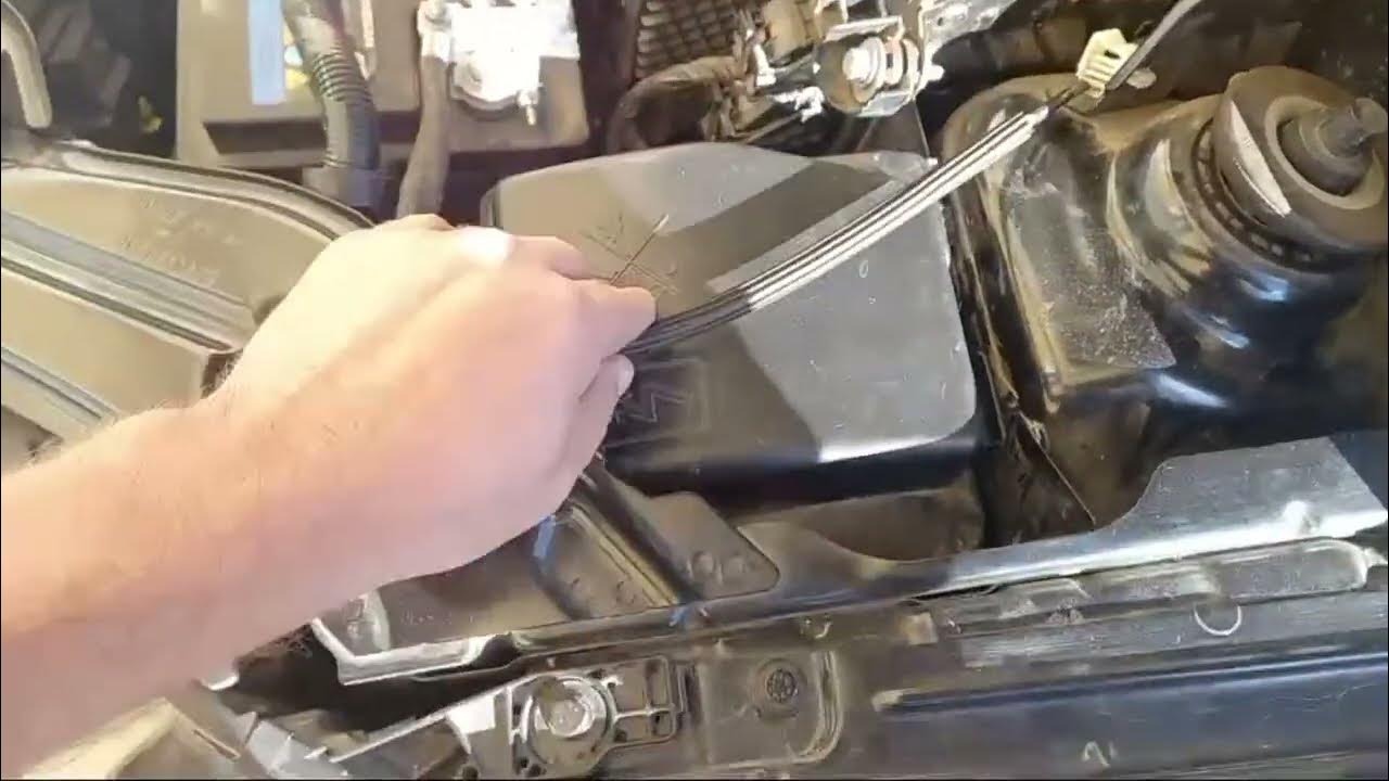 Как снять крышку предохранителей дастер Предохранитель прикуривателя Renault Duster (1G), 1,6 л, 2014 года электроника