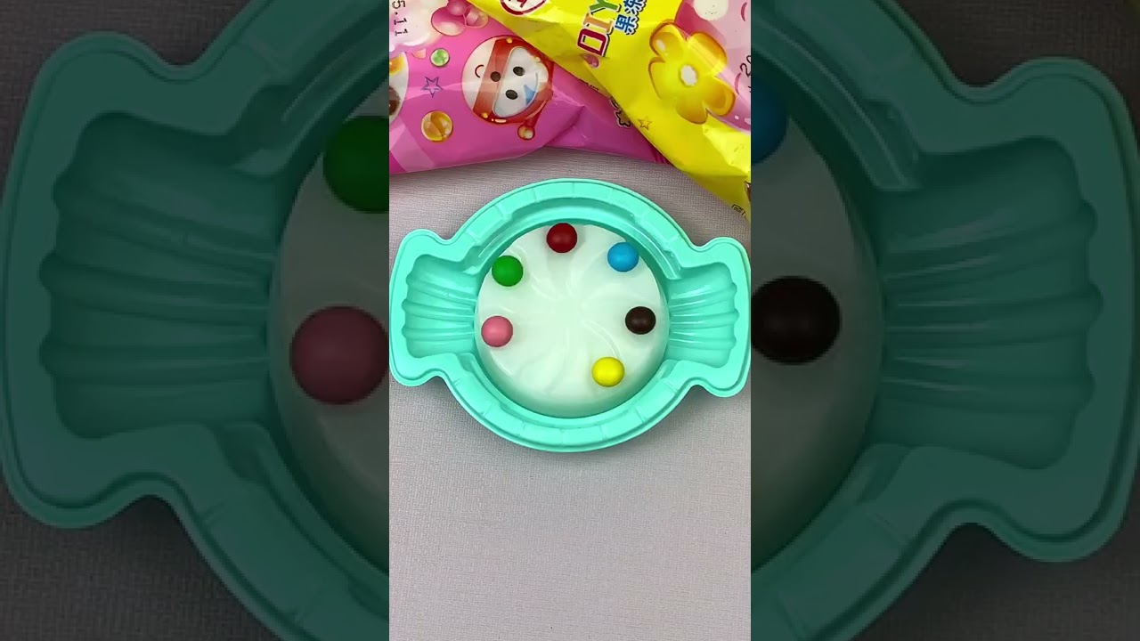 Eat candy, jelly, ice cream, very delicious, 사탕, 젤리, 아이스크림을 먹고 아주 맛있습니다