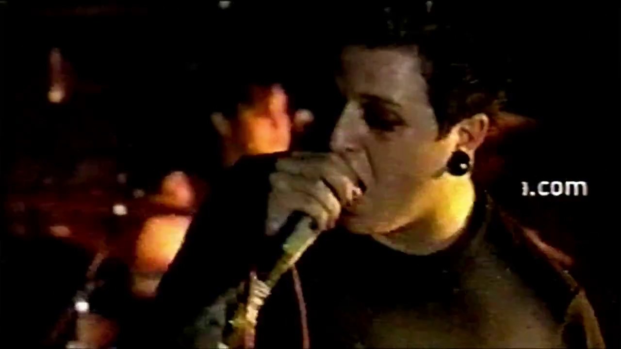 ATREYU Lip Gloss And Black (Widescreen MTVLA Version) YouTube