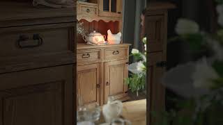 Drewniany kredens kuchenny do twojego salonu