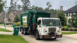 Waste Management:Peterbilt 320 CNG McNeilus ZR on recycling 104561