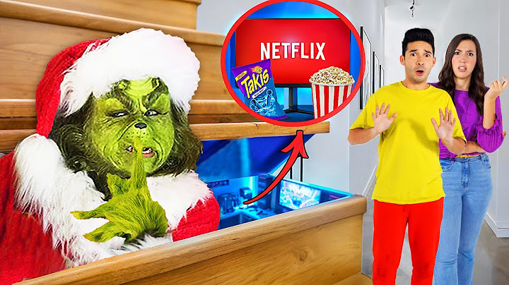 IL GRINCH HA COSTRUITO UNA STANZA SEGRETA IN CASA NOSTRA PER NASCONDERSI!