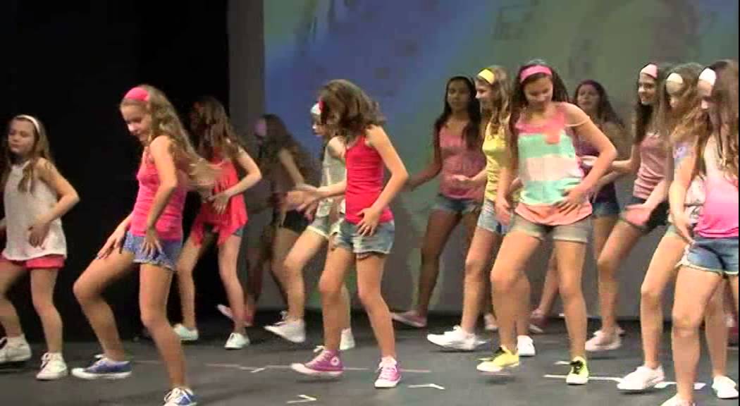 PERLICE - Footloose