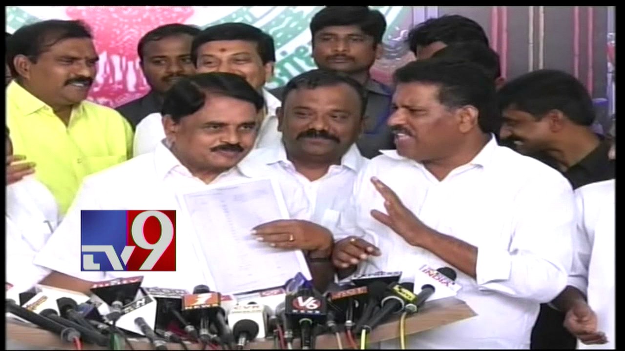 Mike war @ AP Assembly media point - TV9