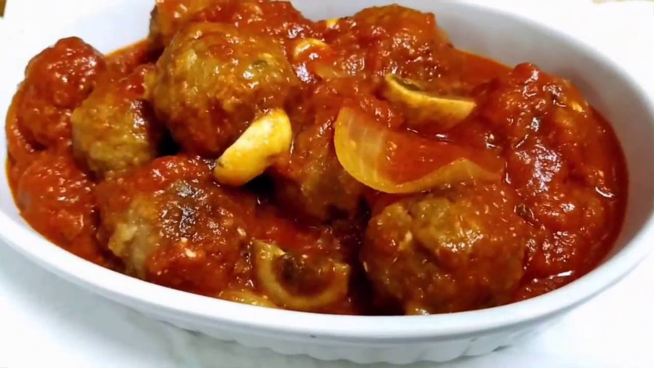 Resep Bola Daging isi Bayam & Keju /Meatballs in Tomato 