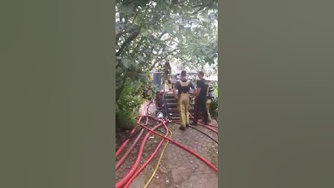 Gewonde bij brand op woonboot in Amstel: 