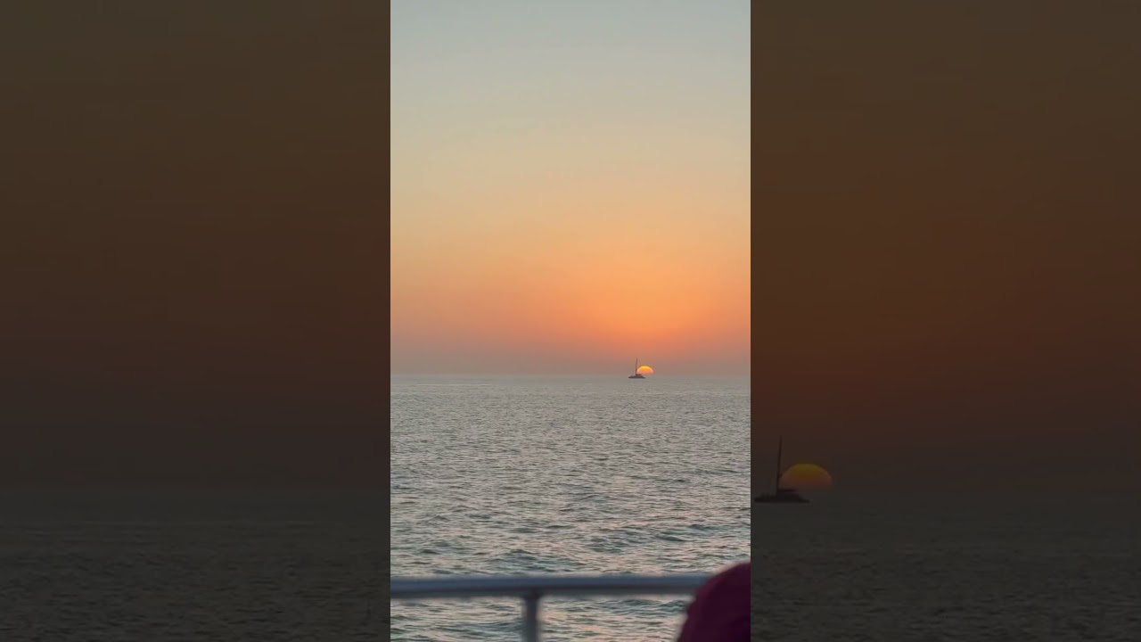 A perfect sunset at sea 🌅⛵️ Who else loves this view?