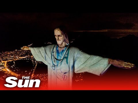 Christ the Redeemer statue in Rio illuminated as doctor in tribute to medics fighting COVID-19