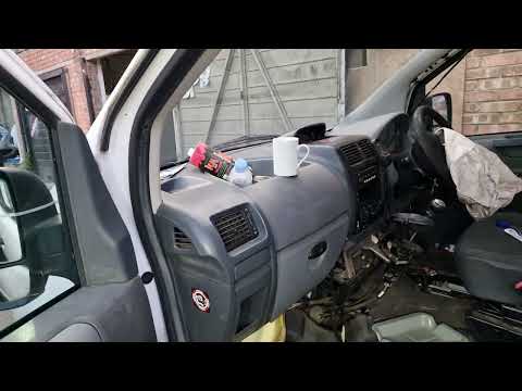 "Peugeot Expert Van Airbag Deployment Test – See it in Action!"