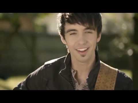 Mo Pitney - Boy & A Girl Thing (Official Music Video)