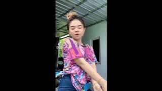 @ goyang pragoy celana nya dketatkan biar hot