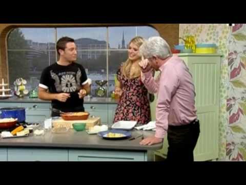 Gino says his grandmother is a bike & Holly & Phil crack up - This Morning 18th May 2010