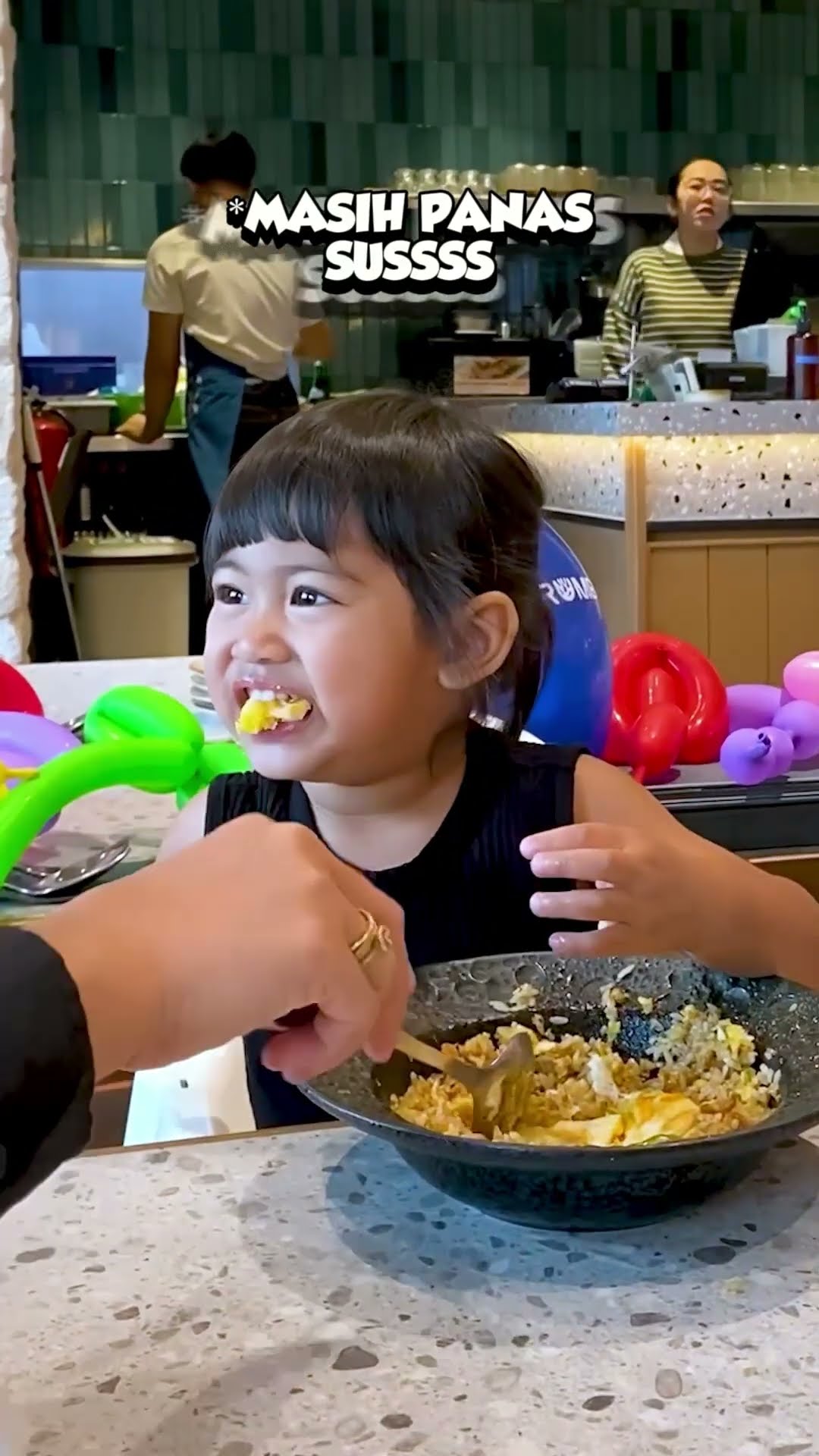Moana Mukbang sampe emosi?#riaricis