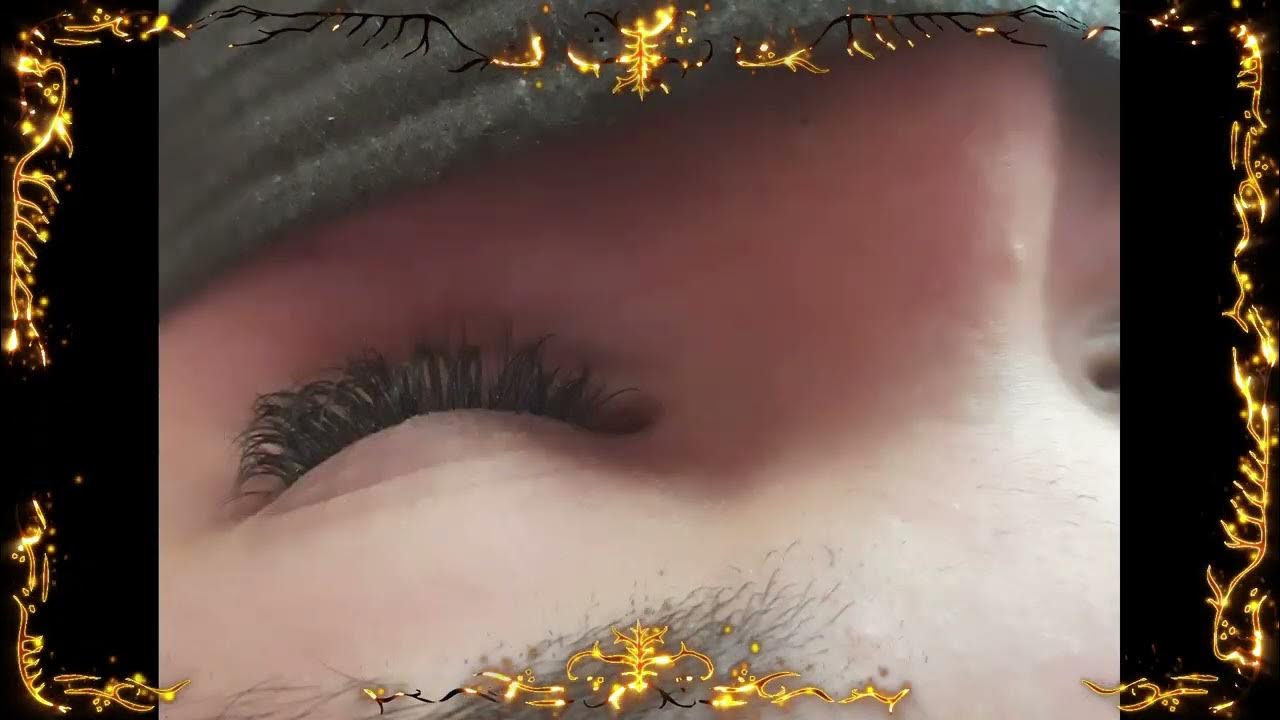 девушка с грустными глазами. песня мокрые ресницы. песня мокрые ресницы. алина гросу мелом. капли воды на ресницах.