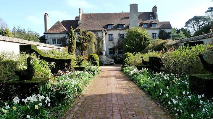 Le Bois des Moutiers: French Arts & Crafts