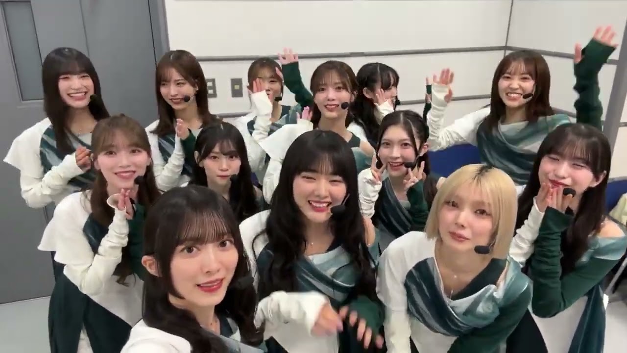 櫻坂46 写真集『櫻撮 VOL.1』発売まであと54日！3月17日発売！ - YouTube