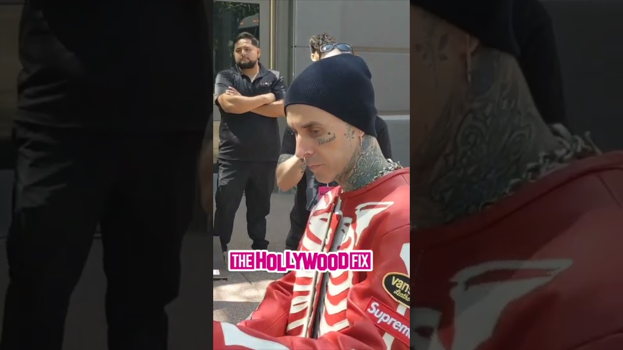 Смотреть «Kourtney Kardashian's Husband Travis Barker Channels The Grim Reaper In A Skeleton Supreme Jacket» на YouTube Смотреть «Kourtney Kardashian's Husband Travis Barker Channels The Grim Reaper In A Skeleton Supreme Jacket» на YouTube