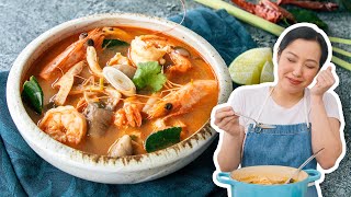 Download Lagu Thaise chef maakt authentieke Tom Yum Goong MP3 Download Lagu Thaise chef maakt authentieke Tom Yum Goong MP3