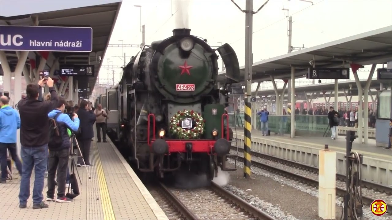 Okolo točny Olomouc - parní lokomotiva 464.202 Rosnička, 26. 10. 2024 HD