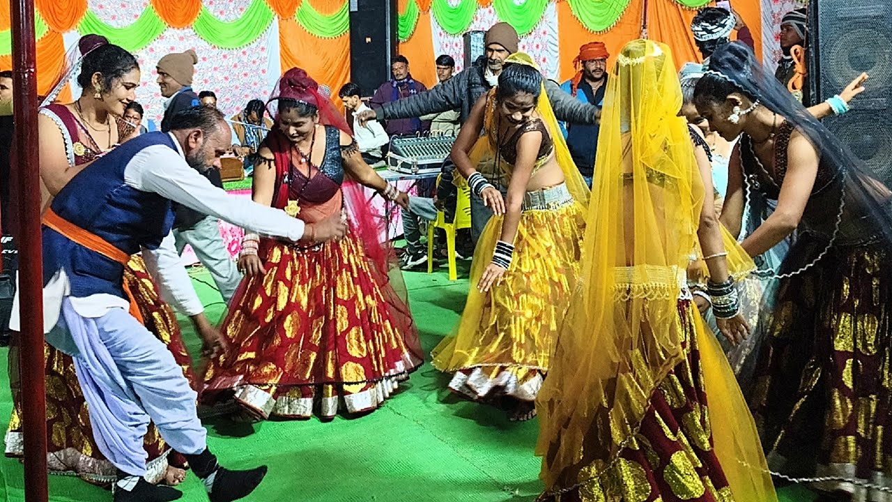 न्यू बुंदेली।।।नैनों में नैना मिला रही यमुना के किनारे।।। Ramesh Vishwakarma ki Rai desi।।।new song 