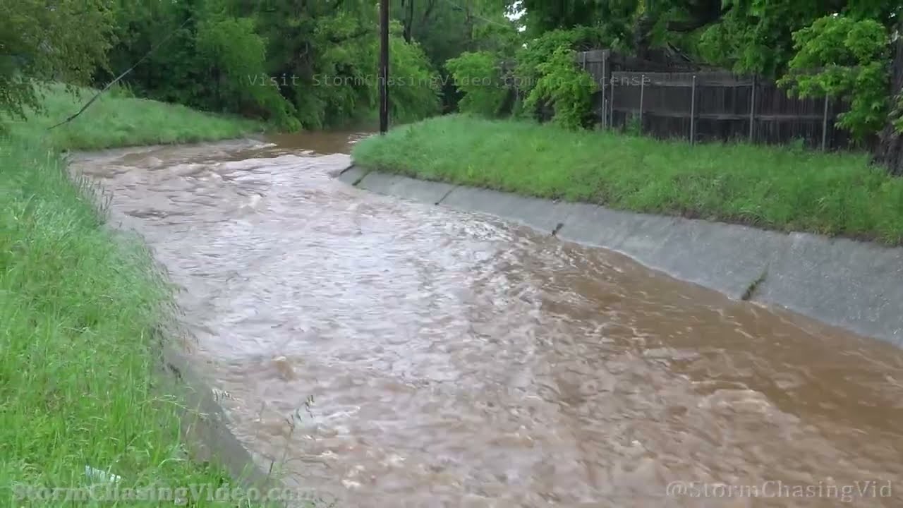 Heavy Rain Causes Flash Flooding Across Moore OK - 5/16/2021