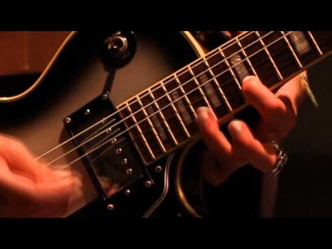 Hysteria - Muse - (cover) by Kaile Goh