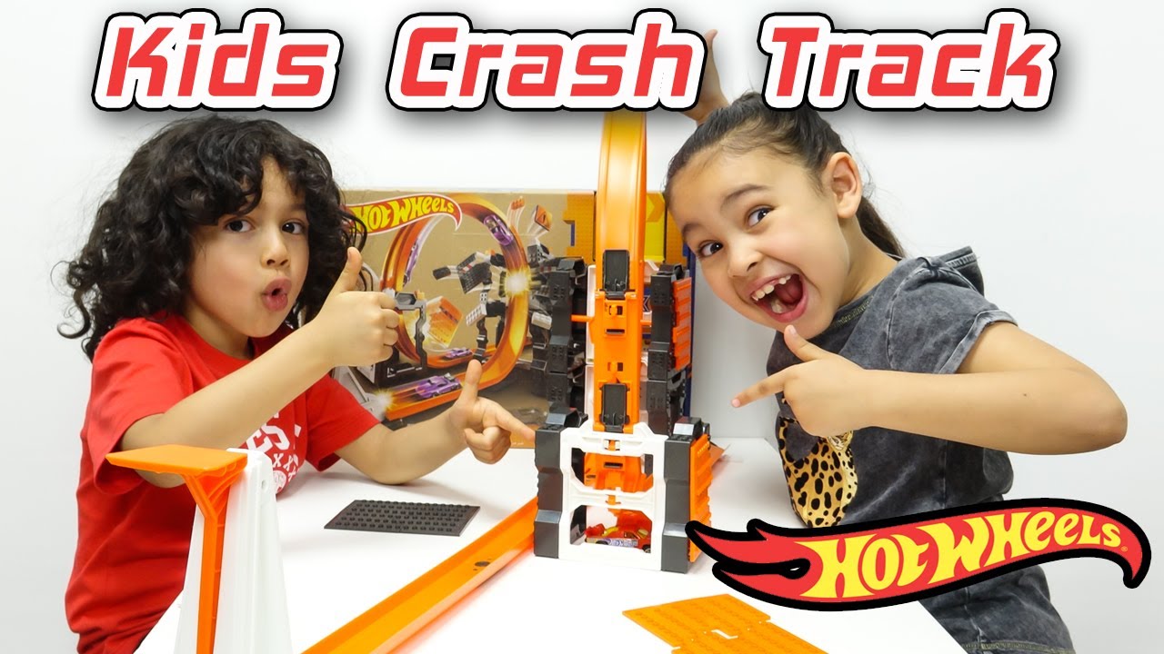 Kids Crash Hot Wheels Track......Hot Wheels Track Builder Construction Crash Kit