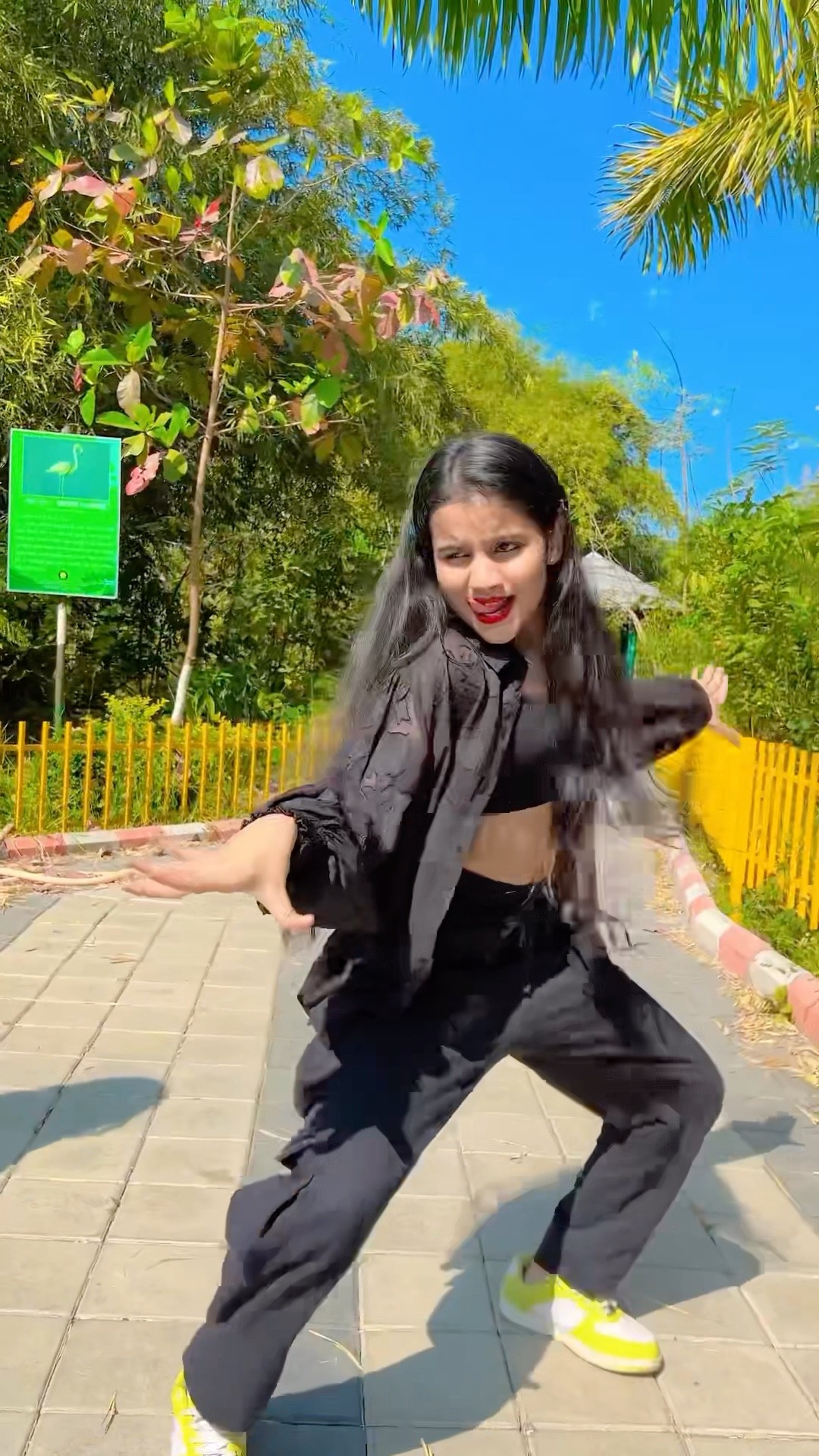 Moon calling?❤️#nandini091013 #dance #youtubeshorts #trending #song #viralvideo #youtube #shorts ￼