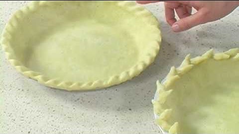 How to Crimp Decorative Pie Crusts