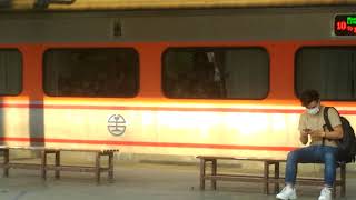 177次自強號臨時改在1A停車+開車,438次原貓車滷蛋自強號樹林出站