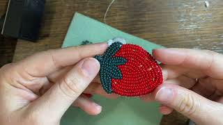 Strawberry Pin Beading - Tutorial