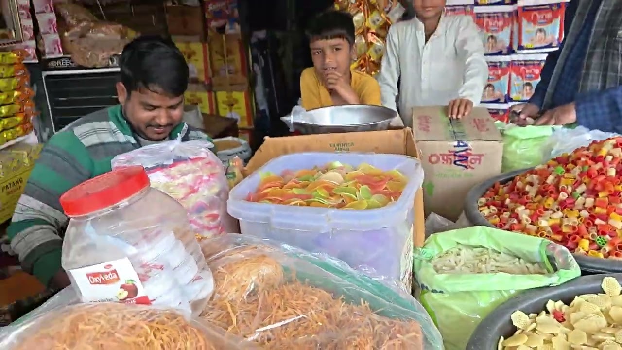 Mere mama ki Dukan ......