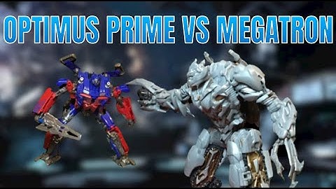 Optimus Prime Vs Megatron Battle! [Transformers Stop Motion Animation]