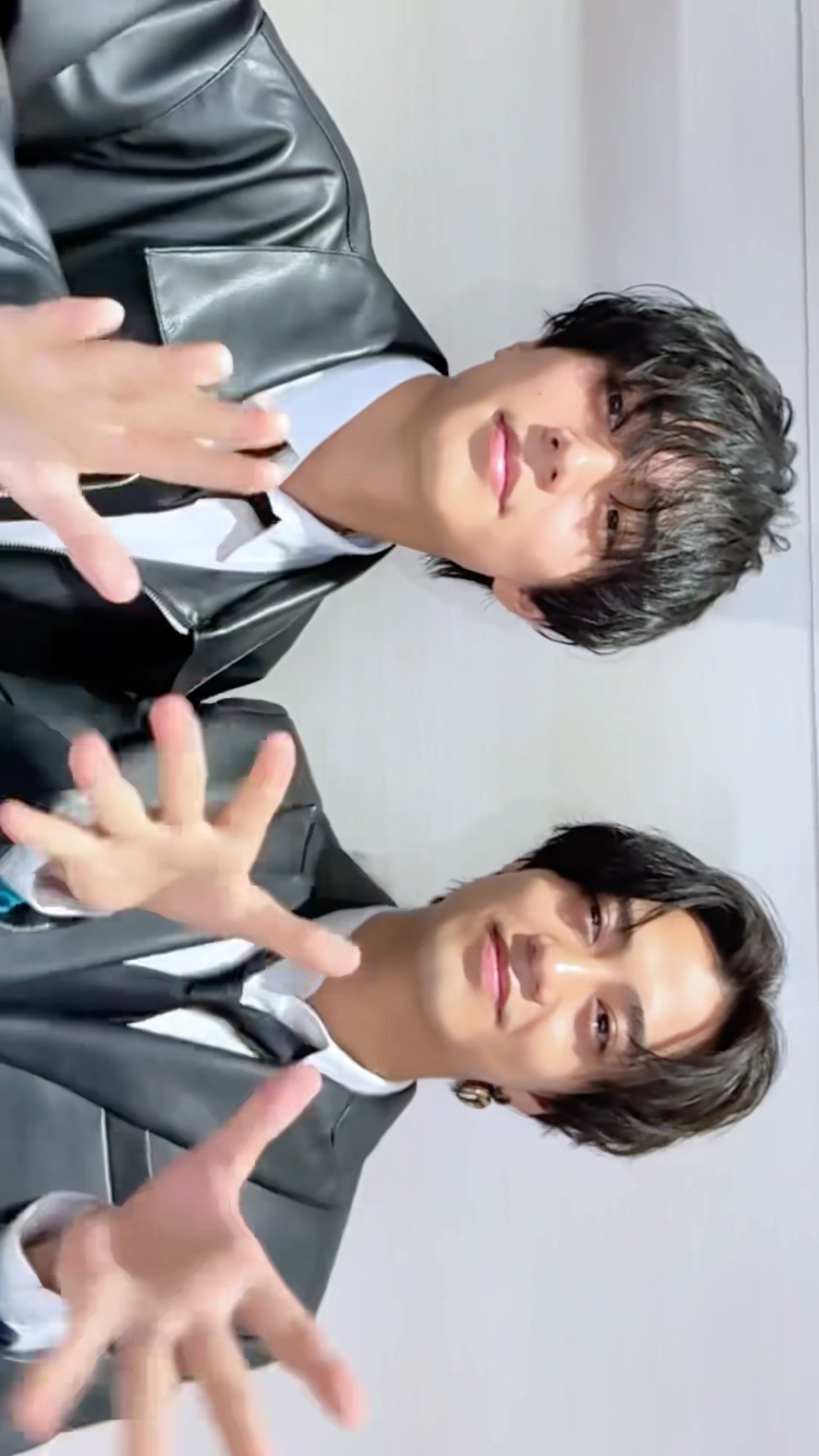 King & Prince キンプリ FC限定 tiara盤 永瀬廉 髙橋海人 楽天市場】【即納】 King＆Prince ピース Dear Tiara盤 5th