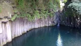 景ヶ島渓谷でみる富士山溶岩の造形美 Columnar joints of Mishima Lava from Fuji Volcano