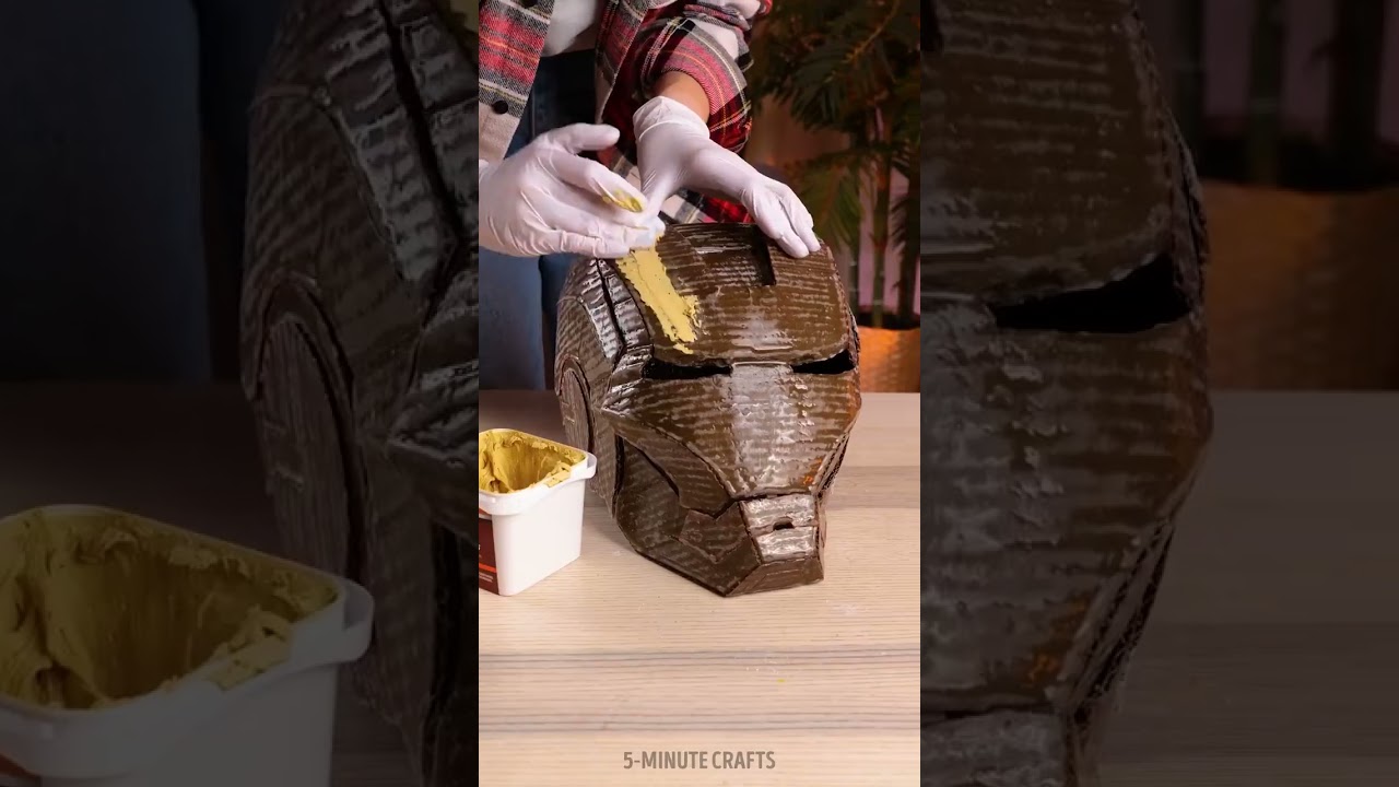 I MADE THE IRON MAN HELMET 🦹&zwj;♂️⛑ #shorts #superhero