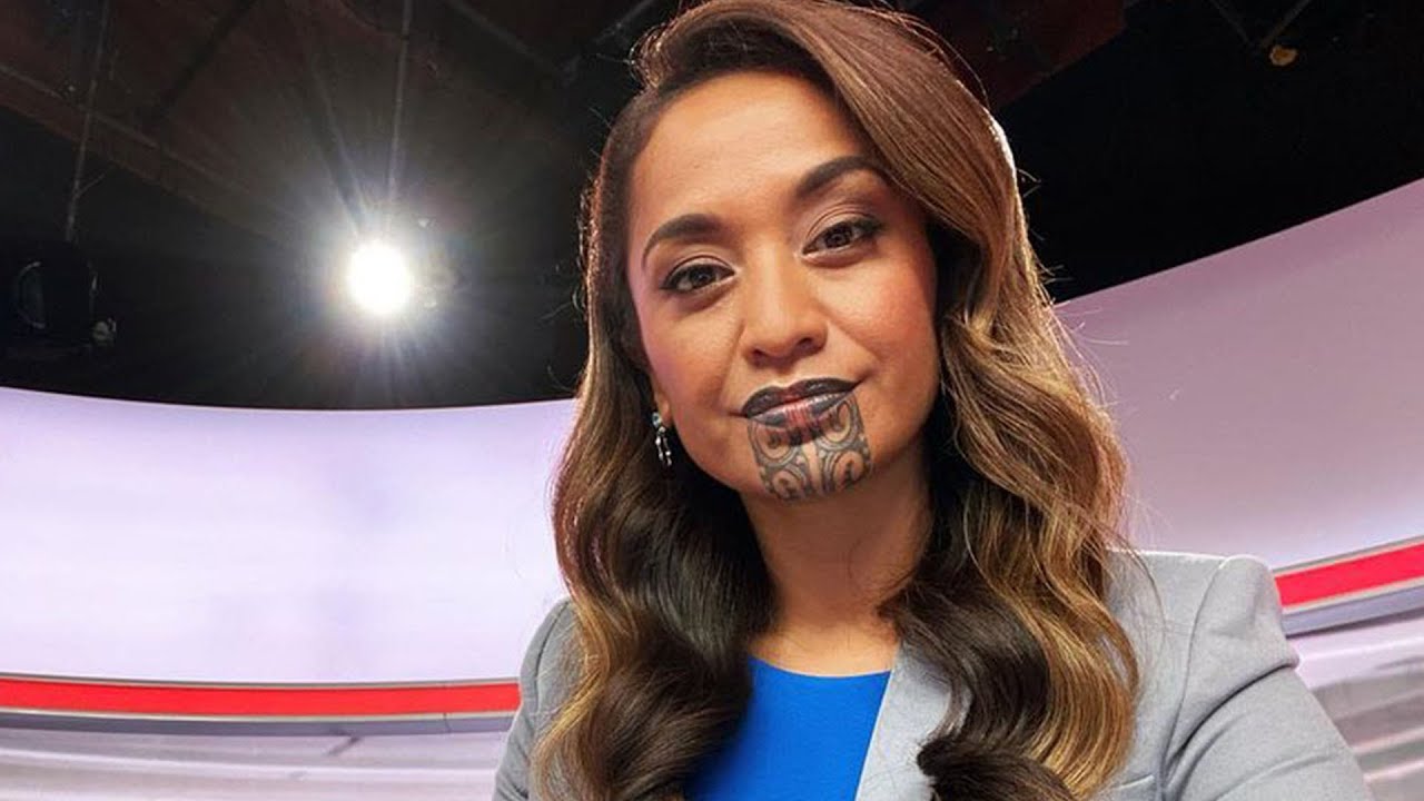 Maori Woman With Face Tattoo Is 1st to Anchor Primetime News