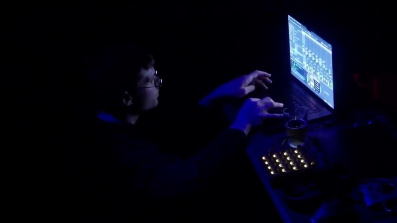 Fors Dyad live improv at Forestlimit, Tokyo